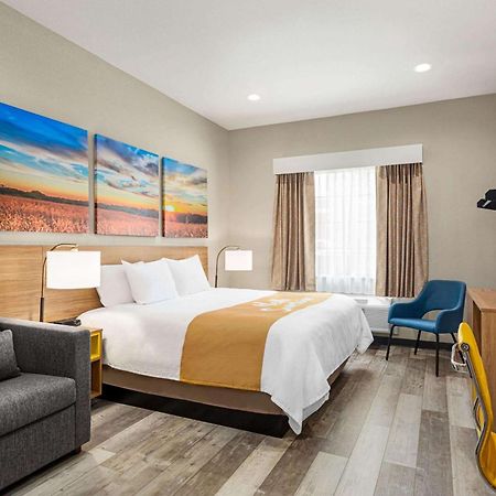 Days Inn & Suites By Wyndham Greater Томбал Экстерьер фото